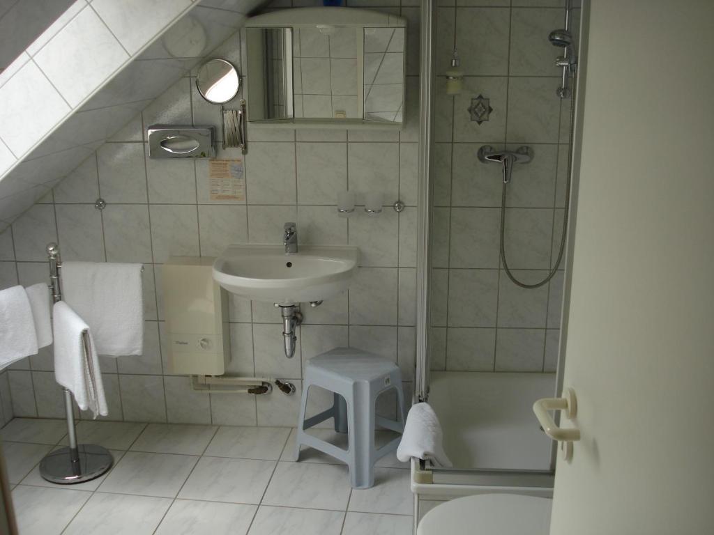 Hotel Bierstuebl Зангерхаузен Номер фото